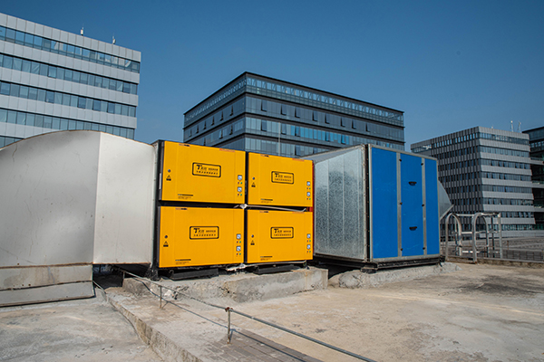 油煙凈化器和風機安裝圖